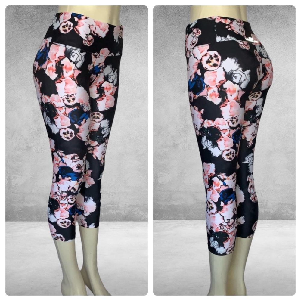 ✅ Lorna Jane Floral Black Pink Blossom Capri Leggings Womens Size Small